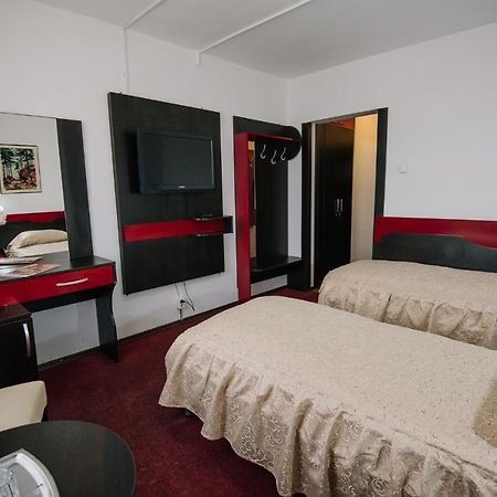 Hotel Complex Balnear Cerbul Covasna Esterno foto