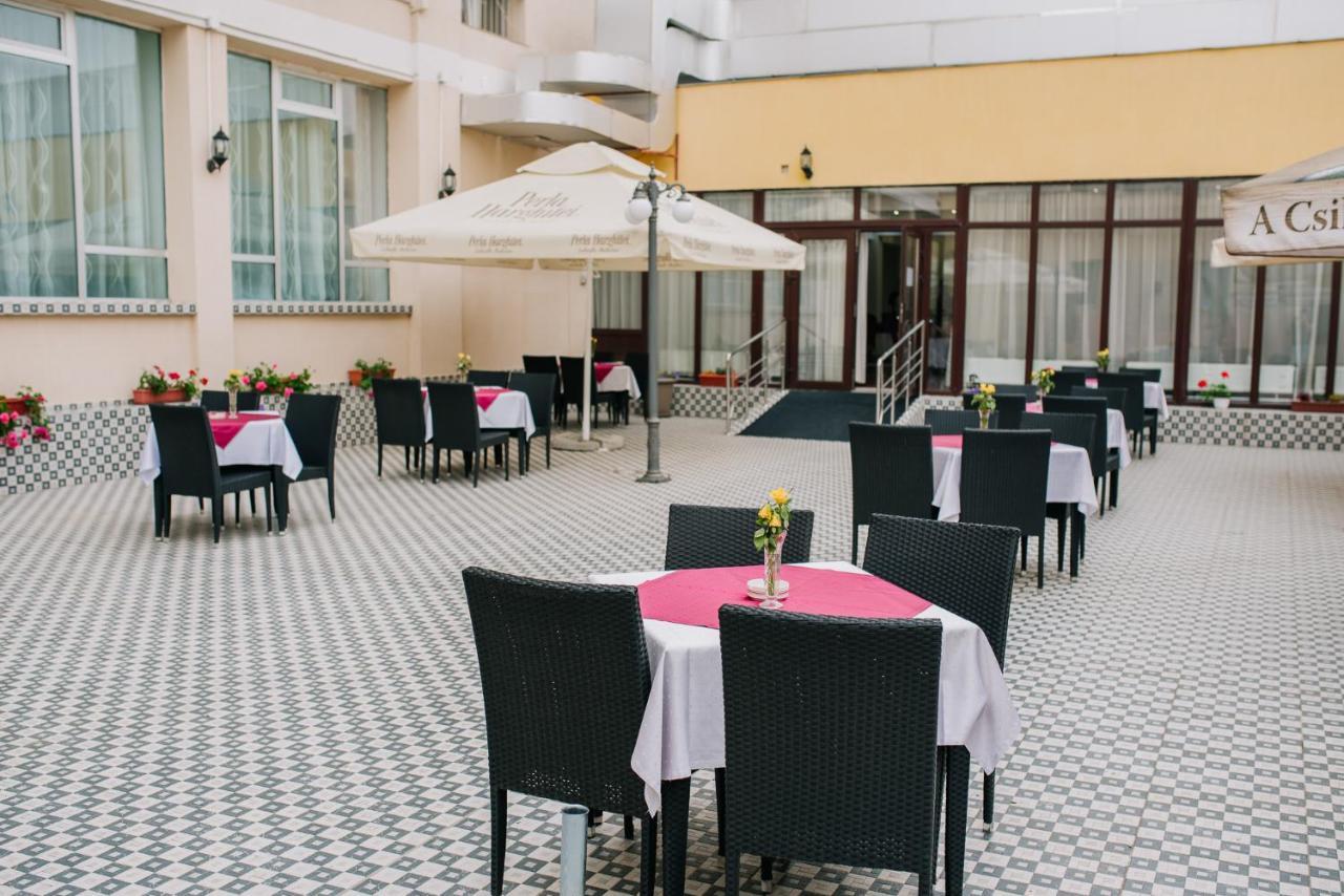 Hotel Complex Balnear Cerbul Covasna Esterno foto